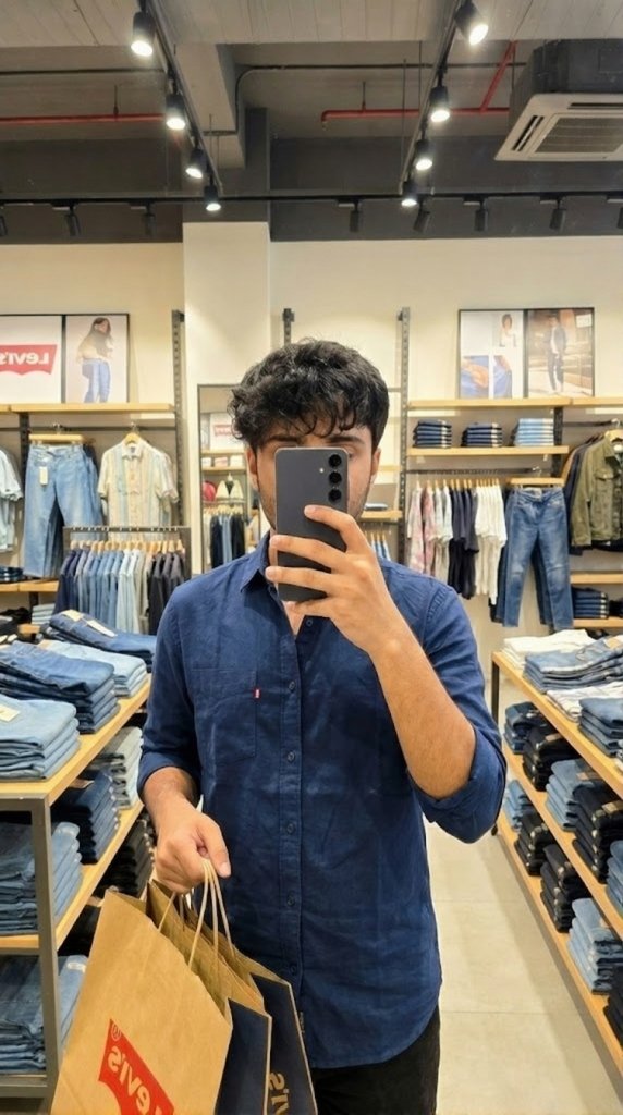Levi’s shopping mirror selfie edit - Image 1