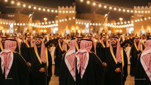 Focus on man's face, blur his hand

Author: فاطمة المحمادي
Source: https://x.com/fatoomdes/status/1991653789879923049