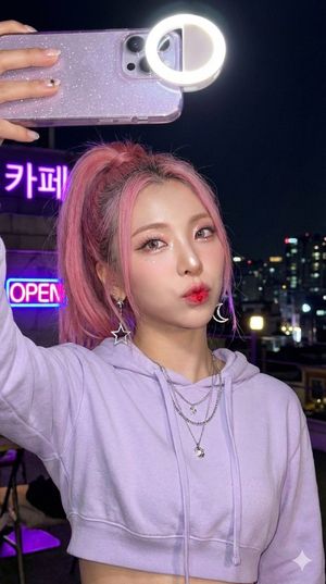 {
  "subject": {
    "identity": "K-pop girl-group lead vocalist, stage name: LUNA",
    "age": 21,
    "ethnicity": "Korean",
    "hair"...