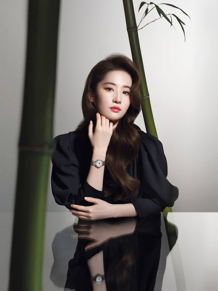 LINE-style Q-version emoji portrait grid - Image 2