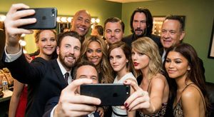a selfie of 10 random female celebs

Author: ʟᴇɢɪᴛ
Source: https://x.com/legit_api/status/1991621668599673291